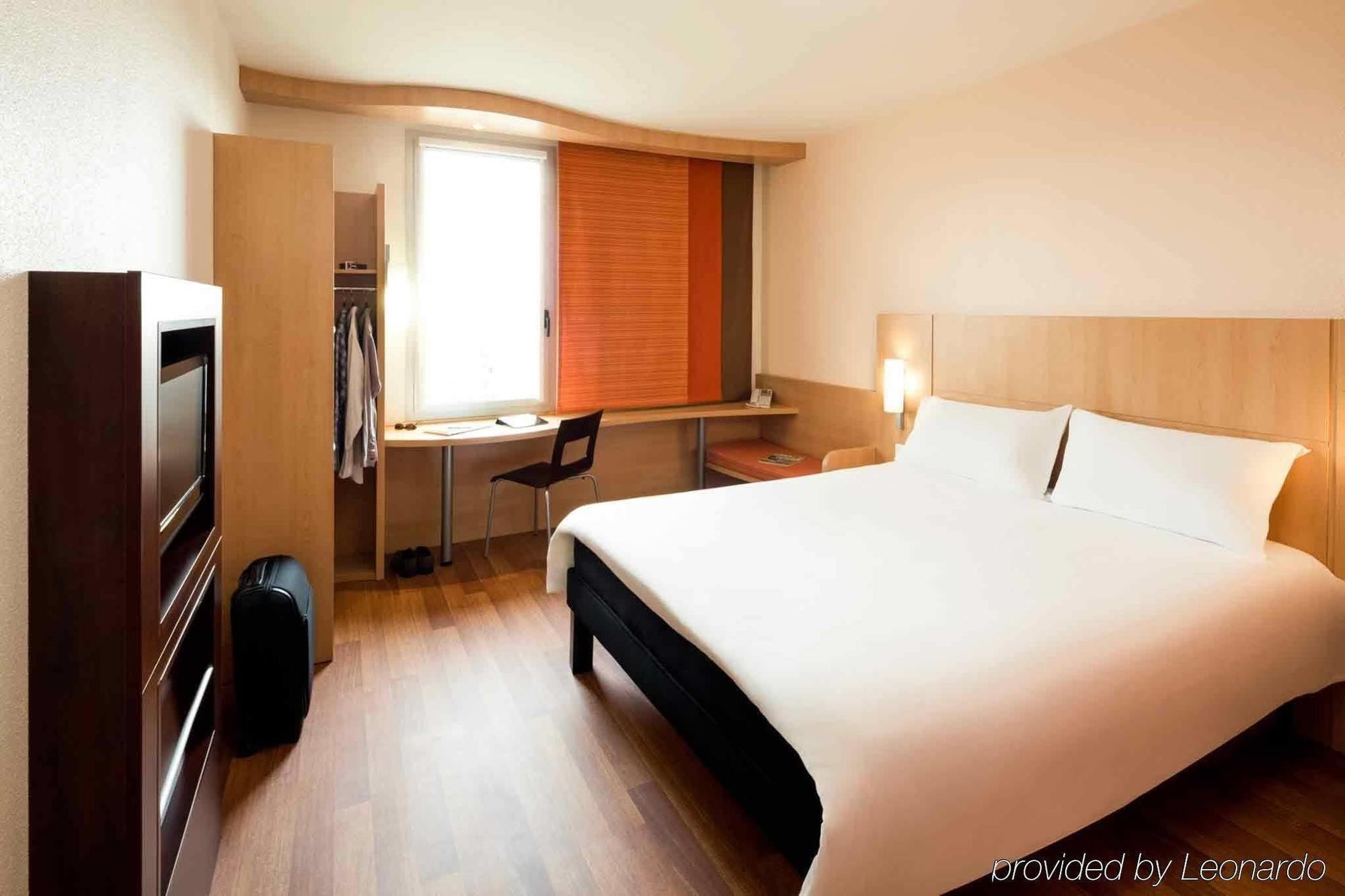 Ibis Barcelona Santa Coloma Hotell Santa Coloma de Gramanet Eksteriør bilde