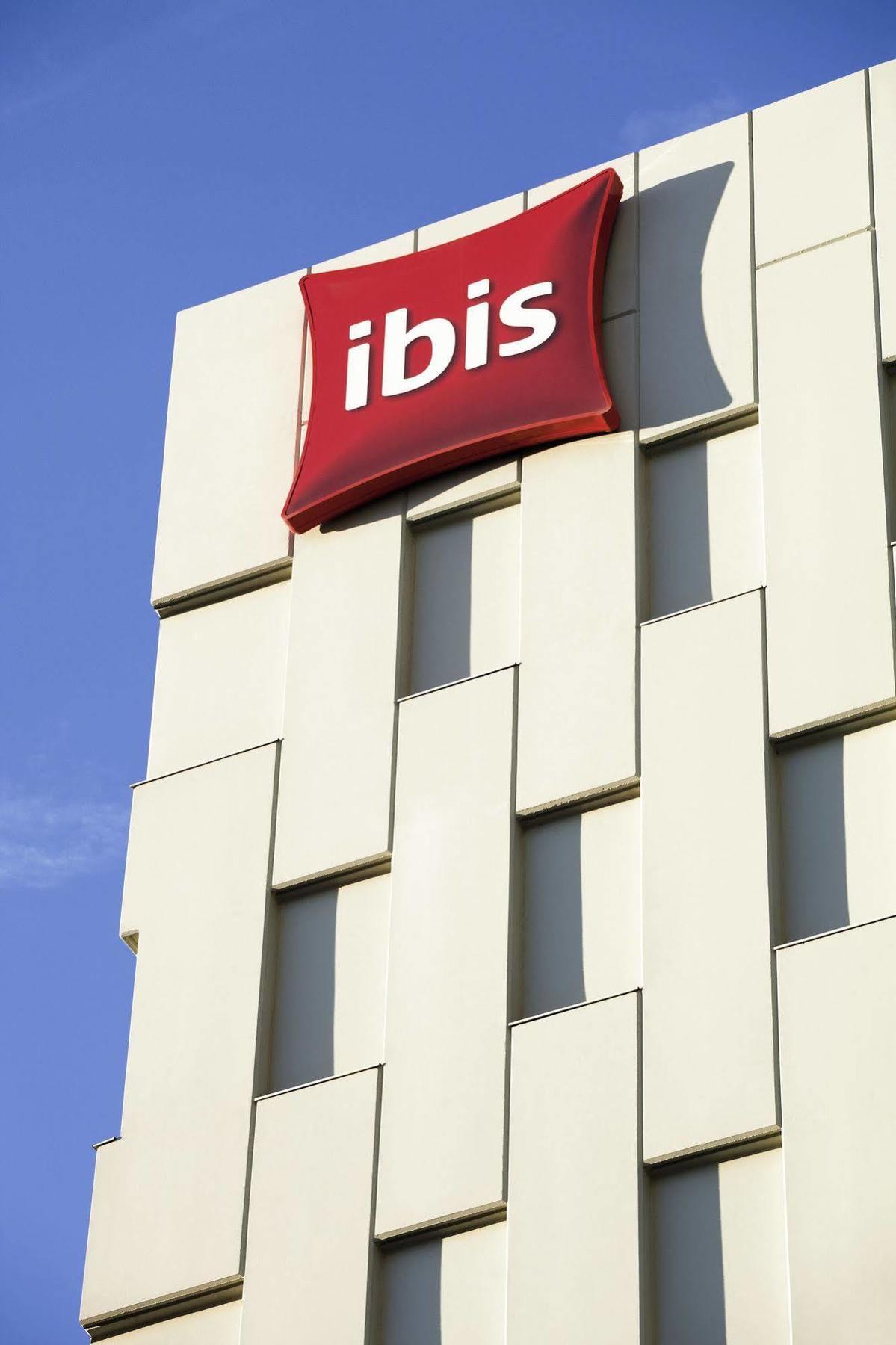 Ibis Barcelona Santa Coloma Hotell Santa Coloma de Gramanet Eksteriør bilde