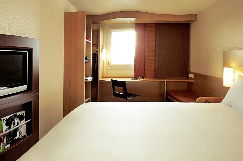 Ibis Barcelona Santa Coloma Hotell Santa Coloma de Gramanet Eksteriør bilde